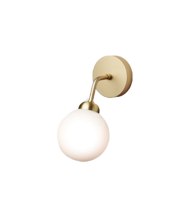 Applique Apiales base en métal avec abat-jour en verre opale blanc au design contemporain par Sofie Refer x Nuura