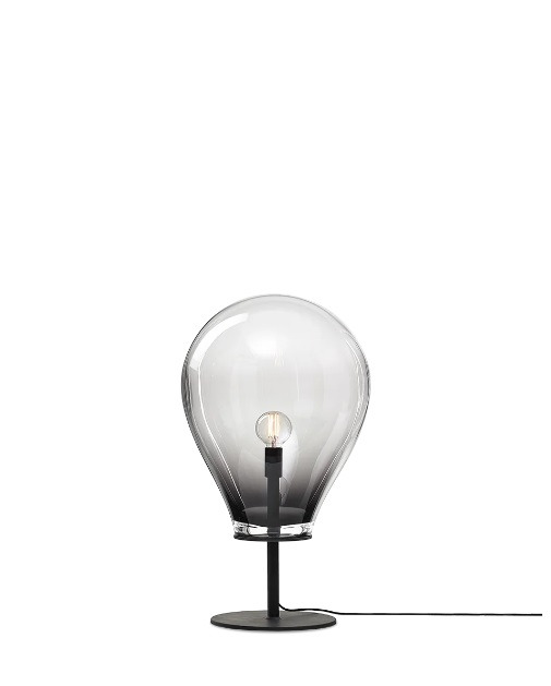 Lampadaire Tim par Olgoj Chorchoj x Bomma