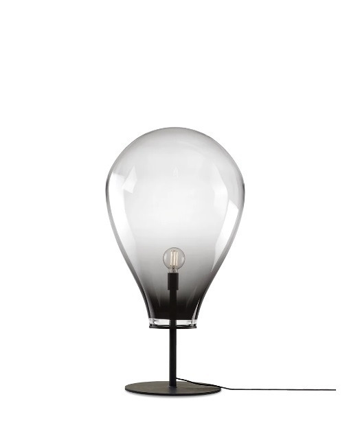 Lampadaire Tim par Olgoj Chorchoj x Bomma