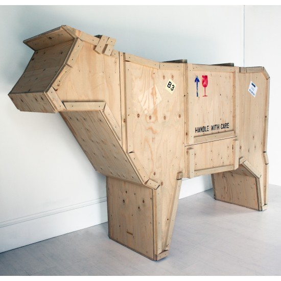 Buffet Sending Animals en forme de vache par Seletti