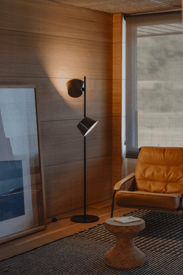 Lampadaire Tam Tam P2 avec 2 abat-jours orientables par Fabien Dumas - Marset