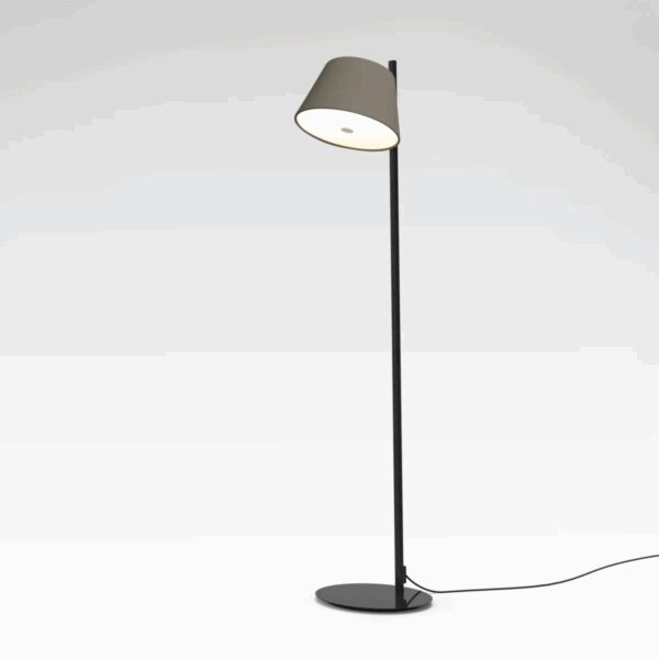 Lampadaire Tam Tam P avec abat-jour orientable par Fabien Dumas - Marset