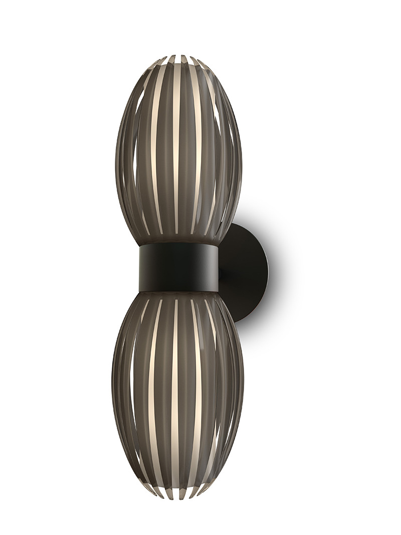 Applique Tentacle base en métal Noir avec abat-jour en acrylique au design contemporain par Herstal