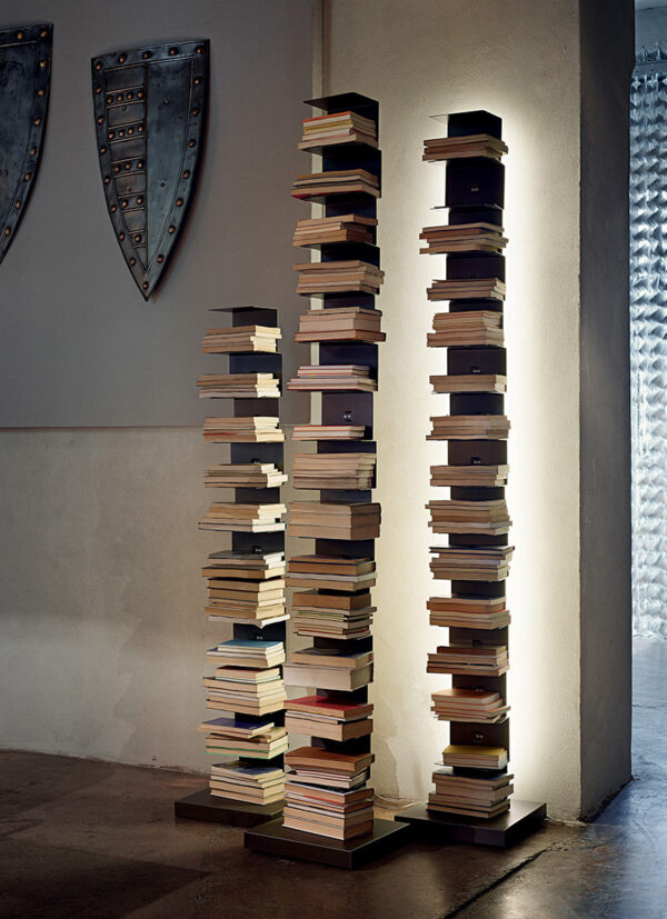 Bibliothèque Ptolomeo Luce en acier au design contemporain de Bruno Rainaldi x Opinion Ciatti