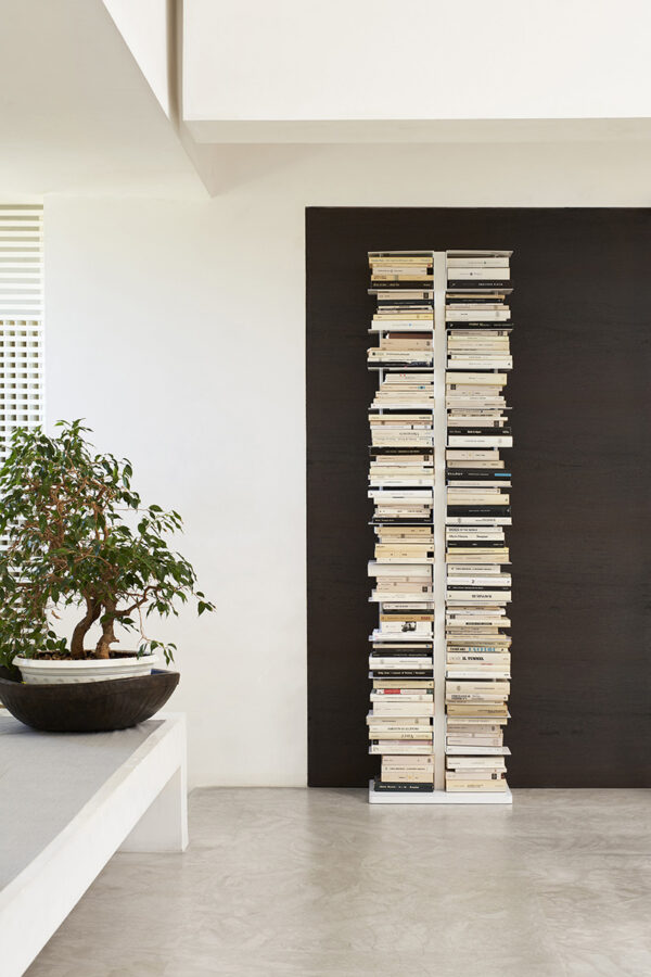 Bibliothèque Ptolomeo x2 en acier au design contemporain de Bruno Rainaldi x Opinion Ciatti