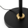 Lampadaire Poise ajustable base en acier avec abat-jour en verre au design contemporain par Studio Tala x Tala