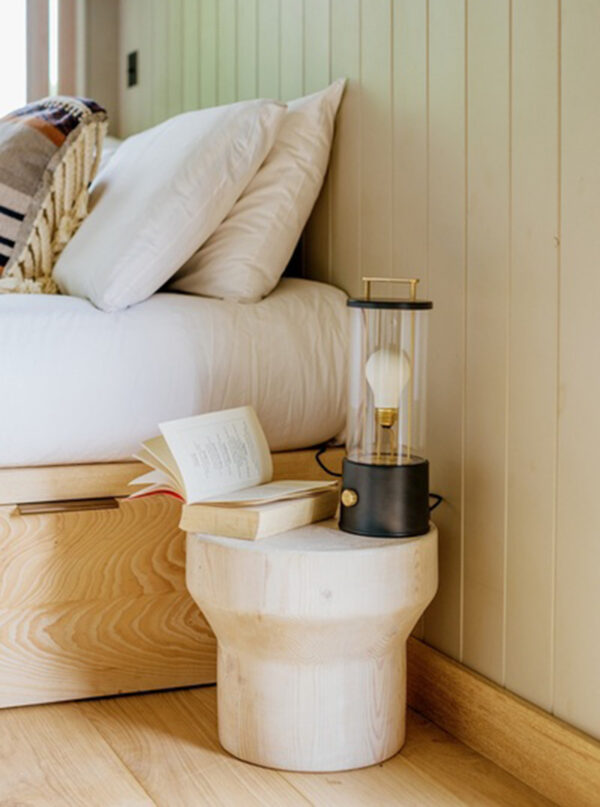 Lampe à poser portable The Muse au design contemporain de Farrow & Ball x Tala