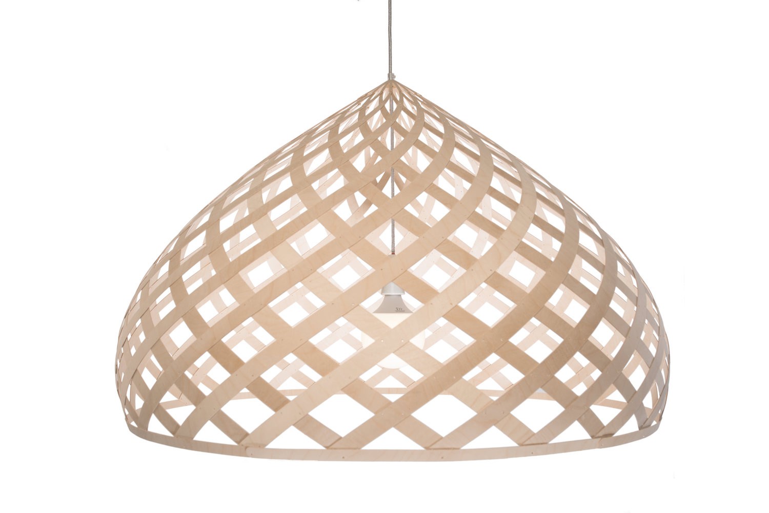 Suspension Zome par Jaanus Orgusaar au design scandinave