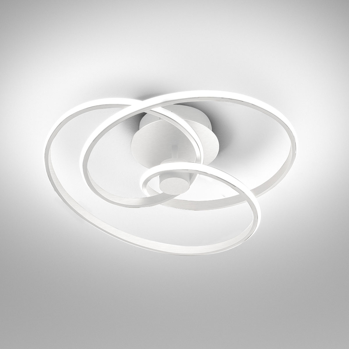 Plafonnier Diva base en aluminium avec diffuseur en silicone blanc opale au design contemporain par Gea Luce