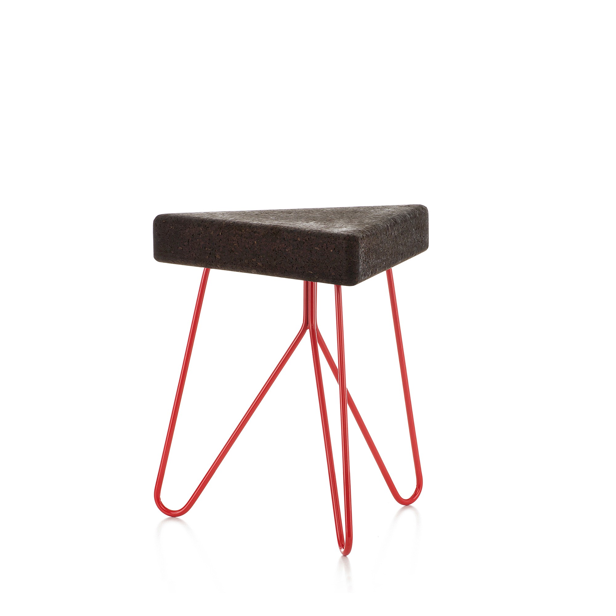 Tabouret design Três en liège par Filipa Mendes & Gustavo Macedo