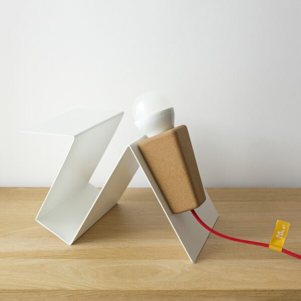 Lampe à poser aimantée Glint V2 blanc en liège et métal par Filipa Mendes & Gustavo Macedo