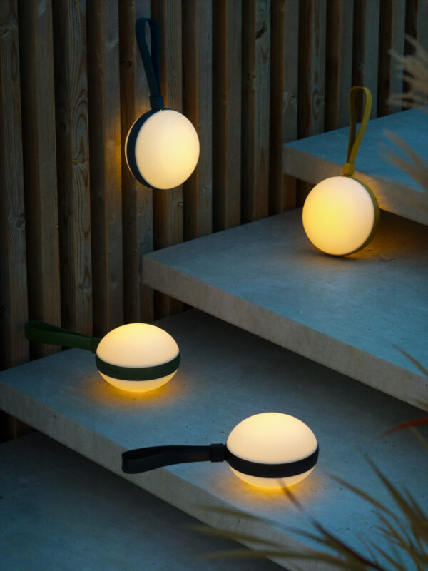 Lampe à poser d'extérieur Bring To go au design contemporain par Nordlux