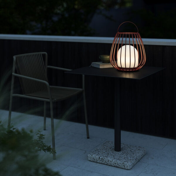 Lampe à poser d'extérieur Jim To Go au design contemporain par Nordlux