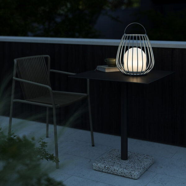 Lampe à poser d'extérieur Jim To Go au design contemporain par Nordlux
