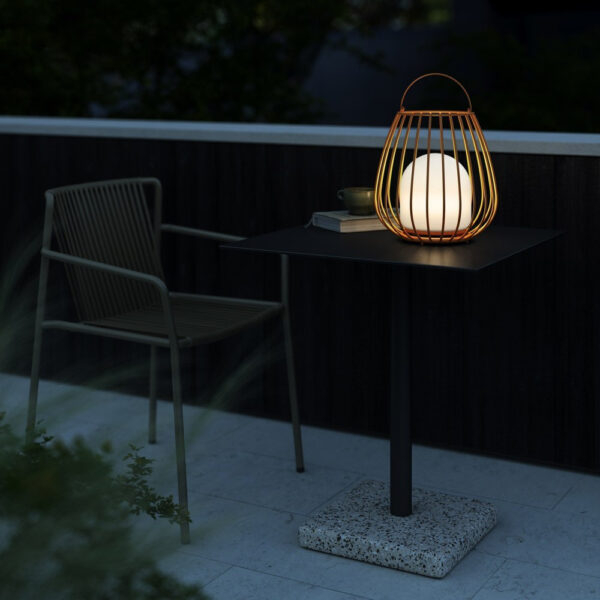 Lampe à poser d'extérieur Jim To Go au design contemporain par Nordlux