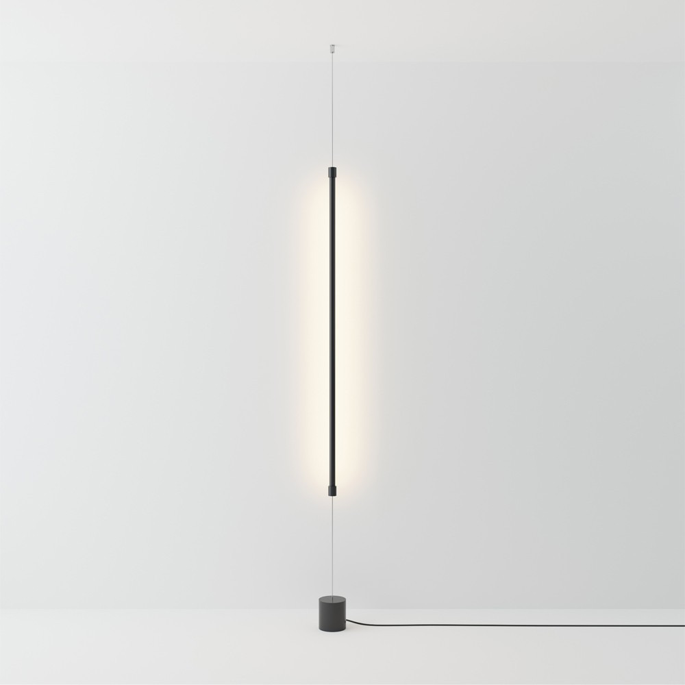 Lampadaire René structure en fer par Robin Lamps