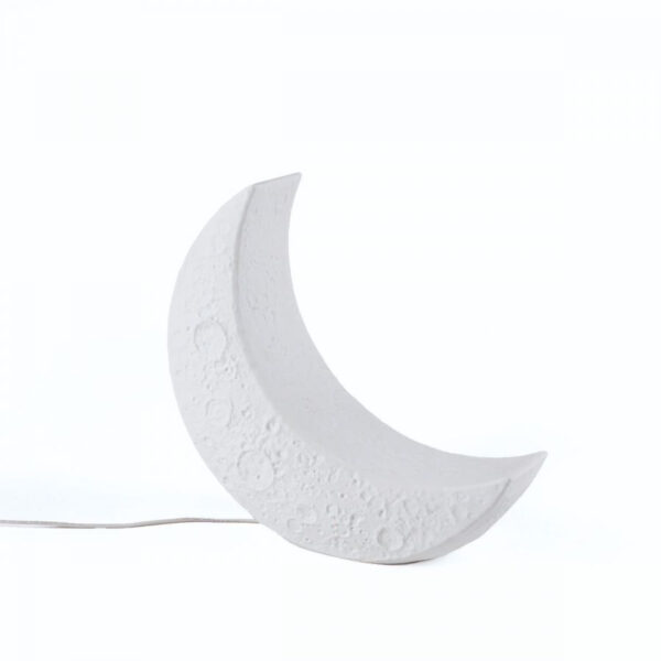 Lampe à poser My Tiny Moon en forme de lune en résine par MARCANTONIO x Seletti