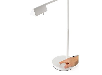 Lampe à poser minimaliste Academy Led en métal avec Touch Dimmer par Nahtrang