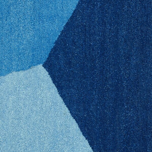 Tapis au design géométrique ISO hexagone 100% en laine par Ontwerpduo x Puik Art